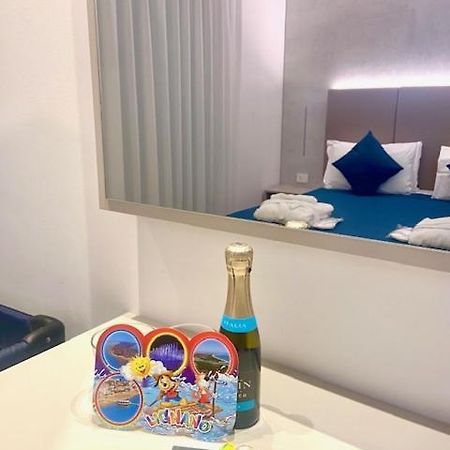 Hotel Simi Lan Lignano Sabbiadoro Kültér fotó